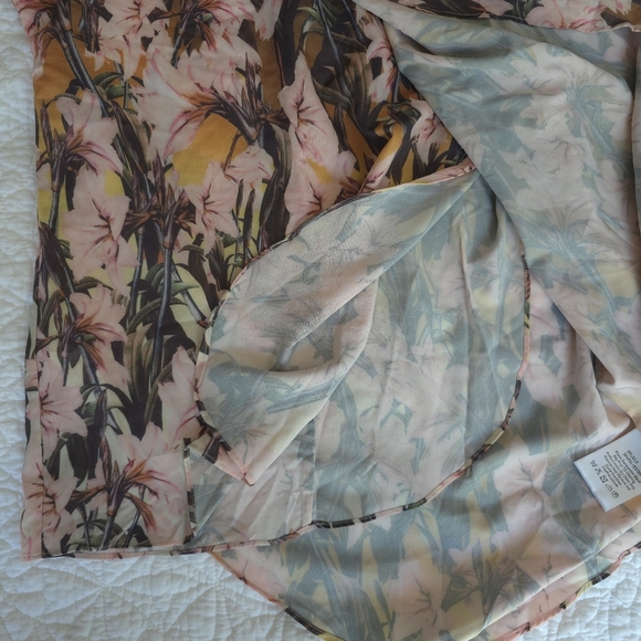 Isabel Marant Silk Blend Floral Mock Neck Short Sleeve Draped FlowingBlouse - Picture 4 of 12